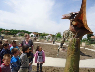匈牙利童趣恐龙乐园项目